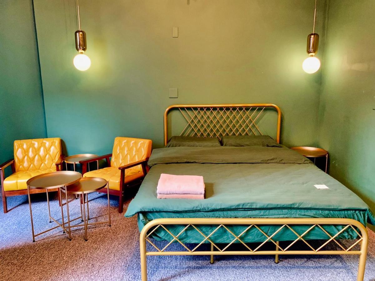 Hinoki Mansion Hostel Тайнан Екстериор снимка