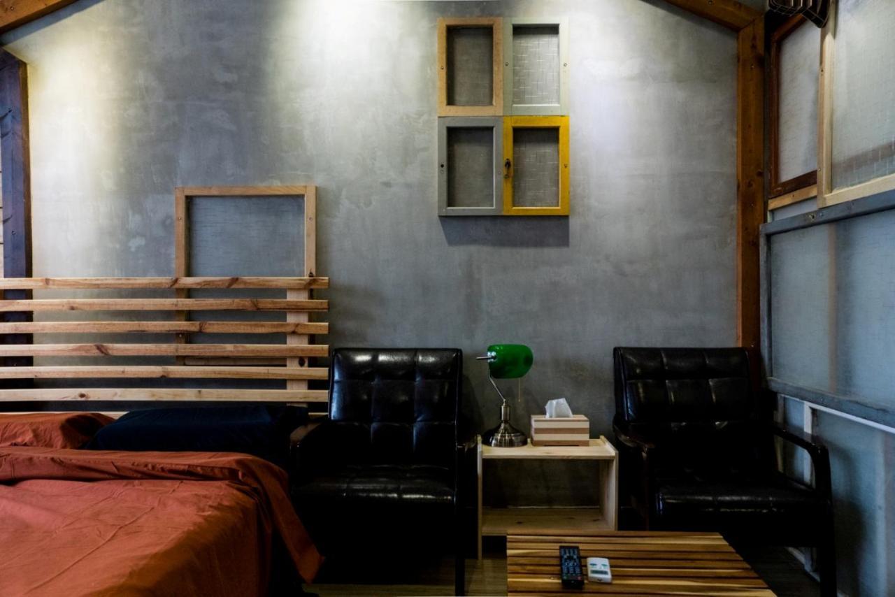 Hinoki Mansion Hostel Тайнан Екстериор снимка