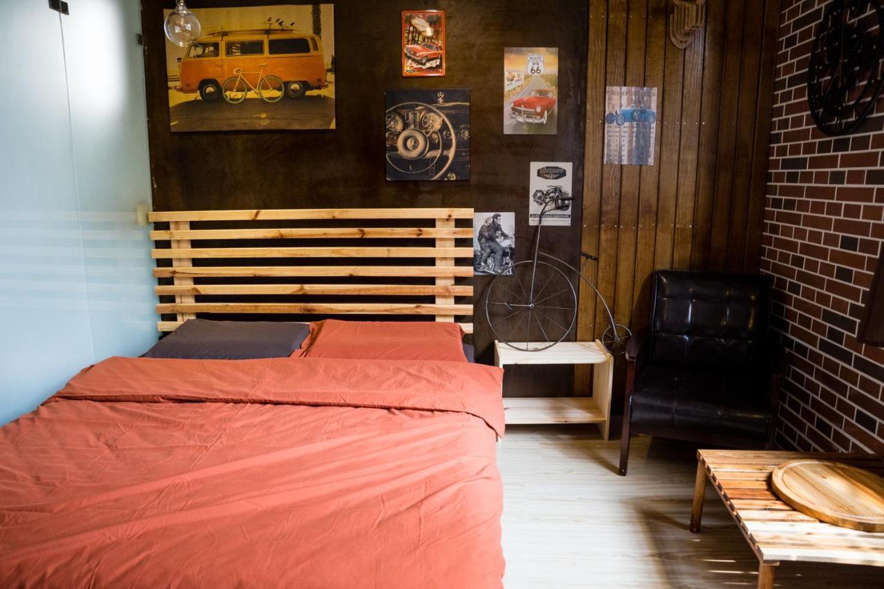 Hinoki Mansion Hostel Тайнан Екстериор снимка