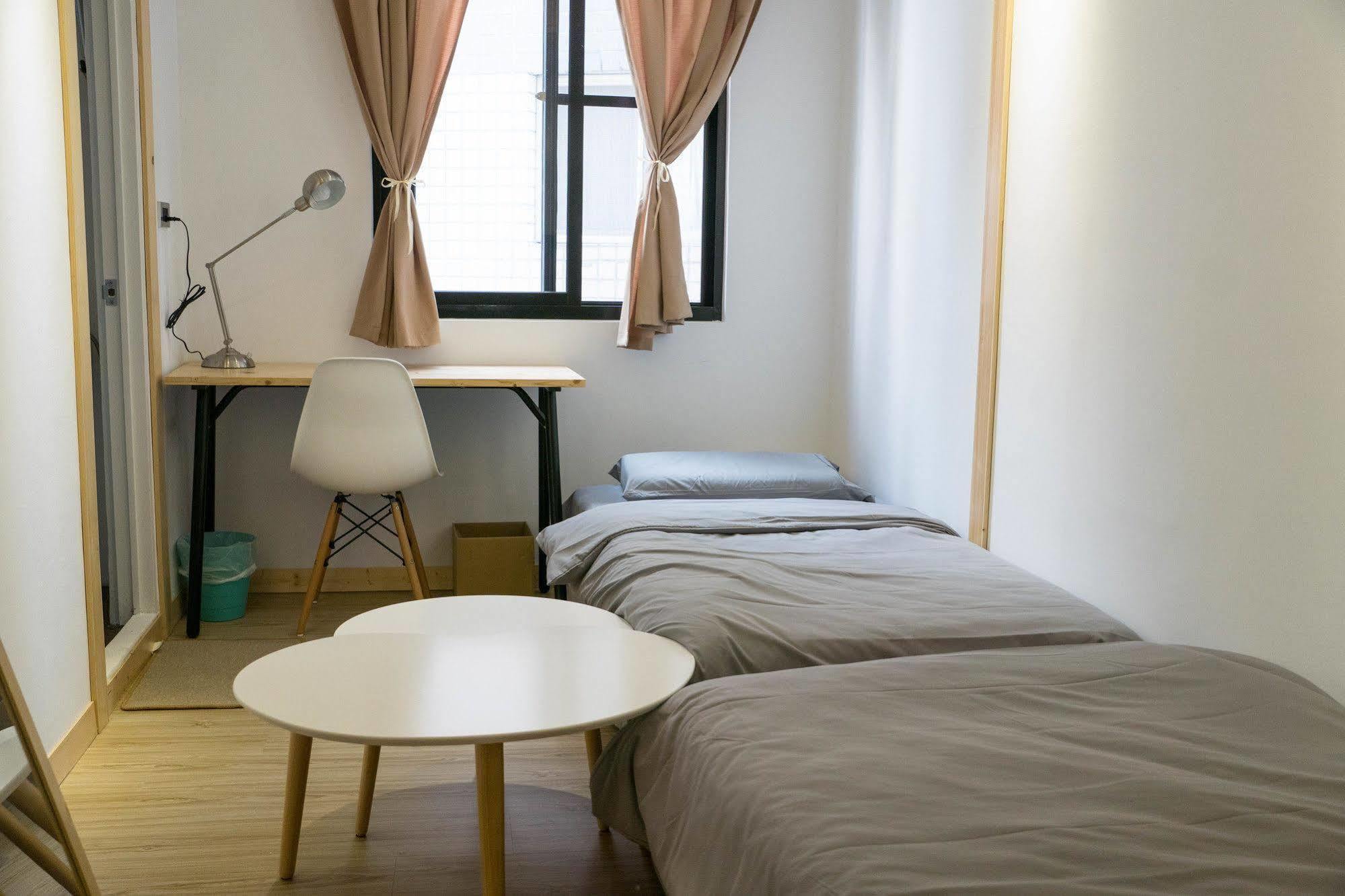 Hinoki Mansion Hostel Тайнан Екстериор снимка