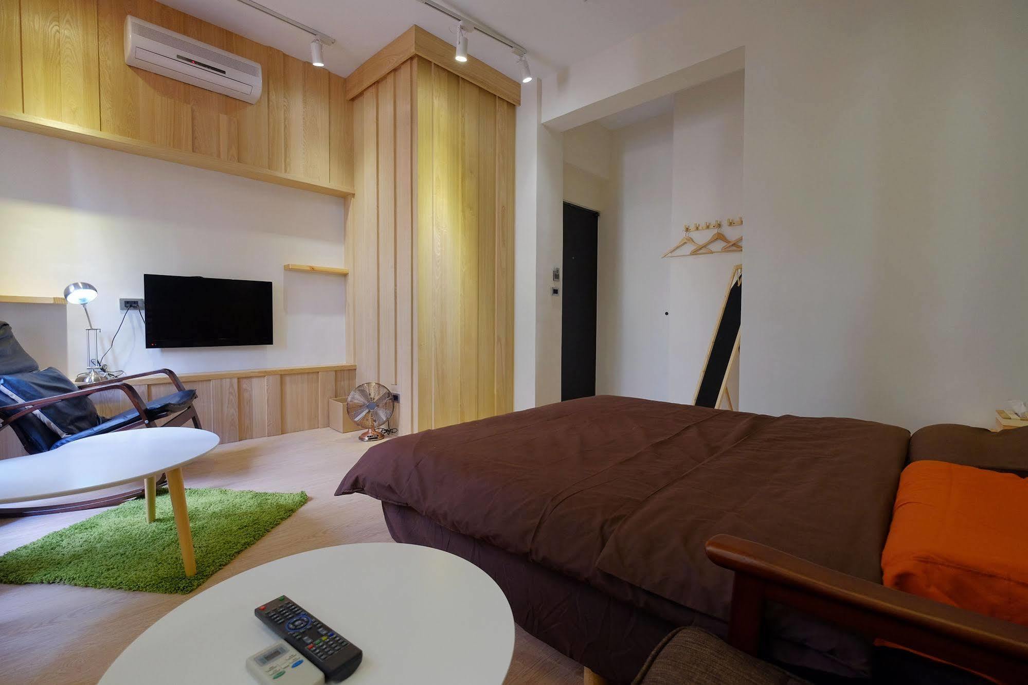 Hinoki Mansion Hostel Тайнан Екстериор снимка